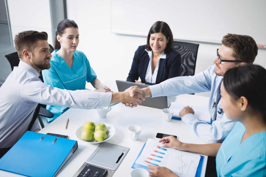 Employee Branding in Recruitment - Healthcare Professionals Collaborating